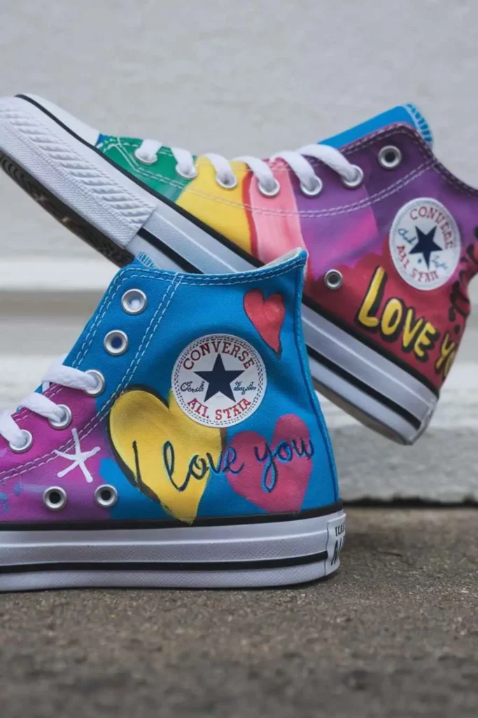 DIY Shoe Painting Ideas for Converse (3)