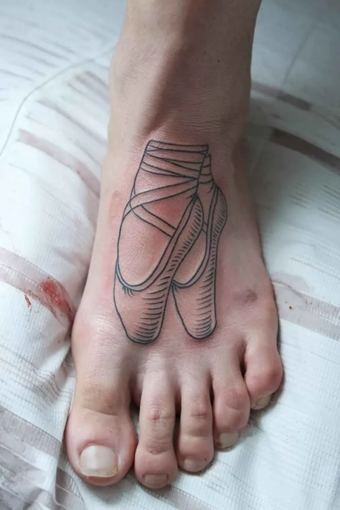 Fine Line Pointe Shoes Tattoo (1)