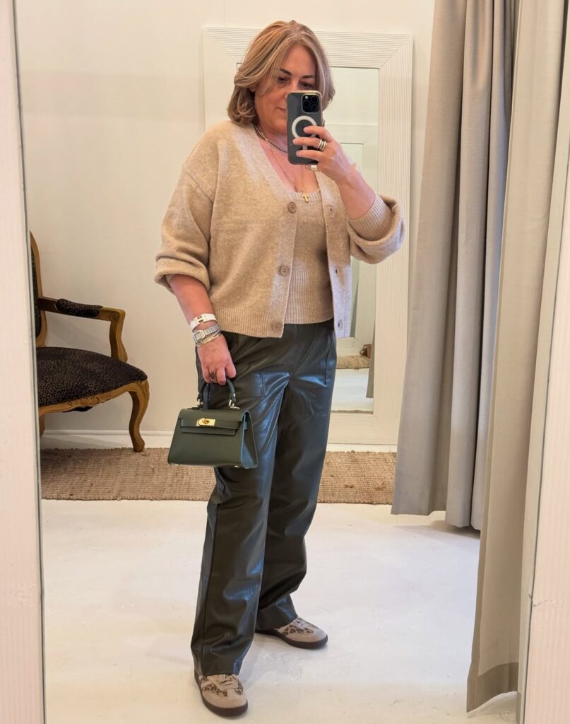 Soft Neutrals with Leopard Sambas