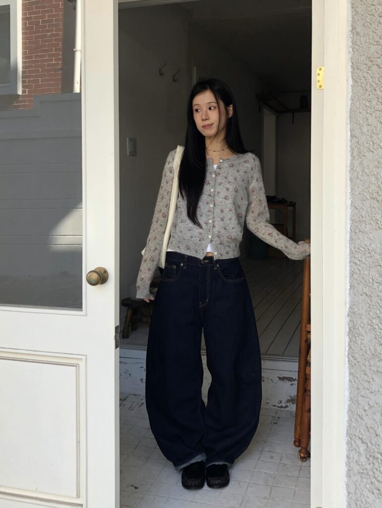 Black Loafers with Dark Wide-Leg Jeans Soft Outfit