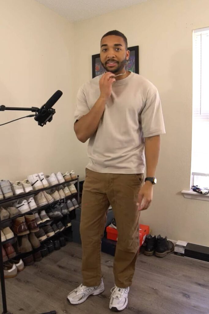 Sporty meets preppy. Ideal for casual meetups, brunch, or warm-weather dates. Add a watch and shades for polish.