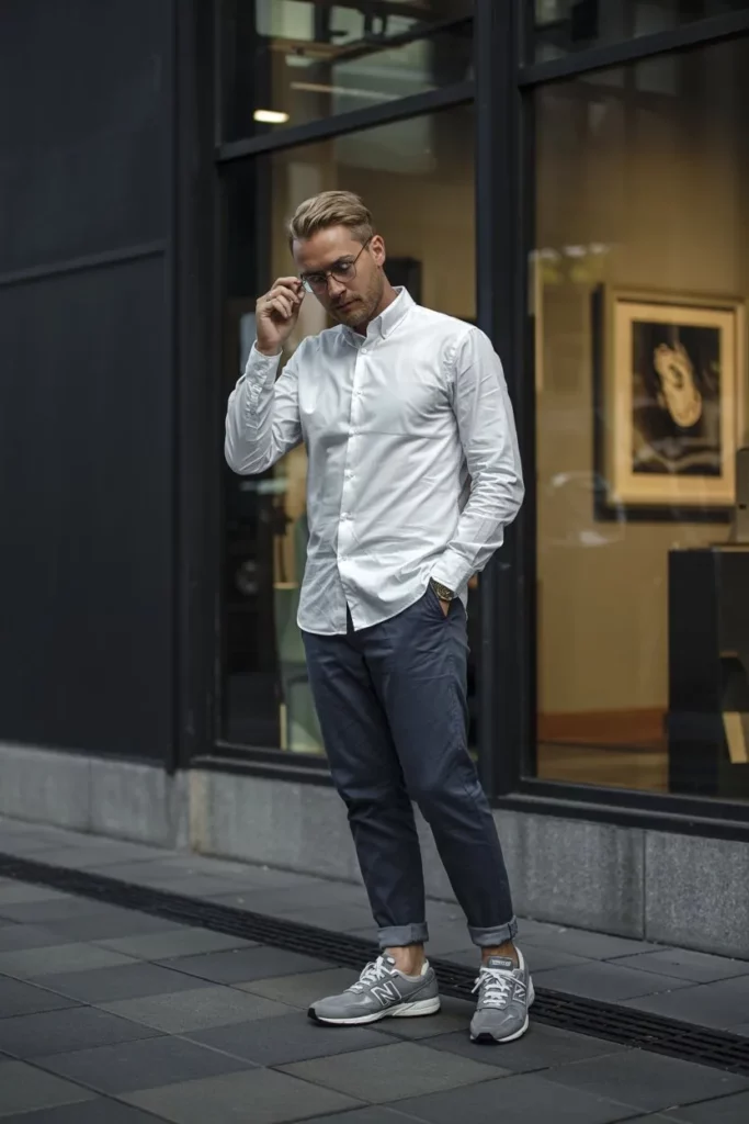 Button-Down Shirt with Tapered Jeans and New Balance 990v5