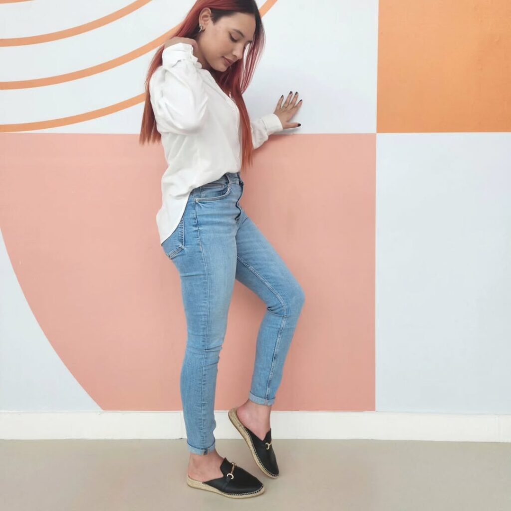 White Elegance with a Brown Pop