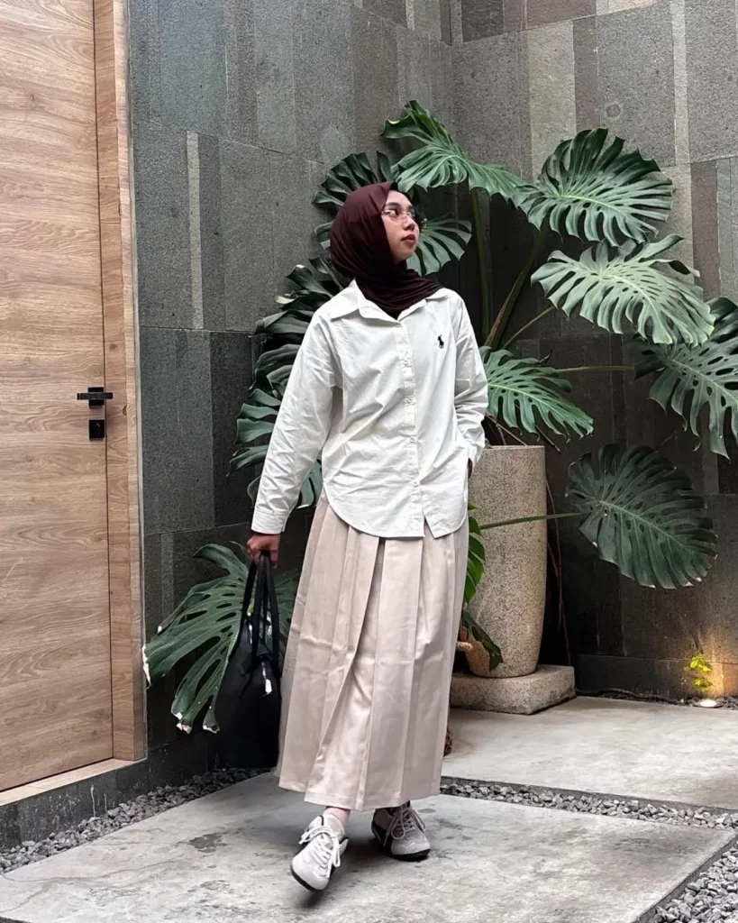 Neutral Flow Elegance