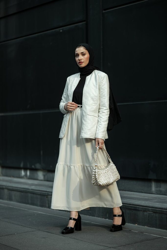 Monochrome Black & White Chic