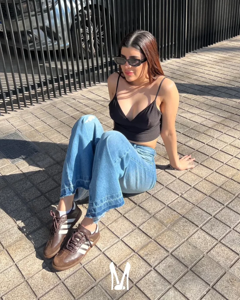 Minimalist Crop Top + Wide-Leg Denim + Brown Sambas