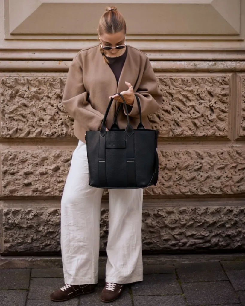 Relaxed Camel Wrap + Chocolate Sambas