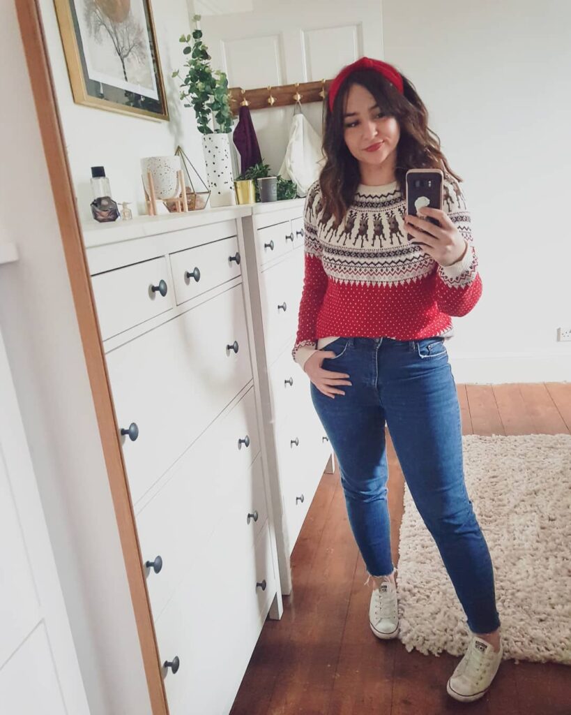 Classic Christmas Sweater Look with Sneakers
