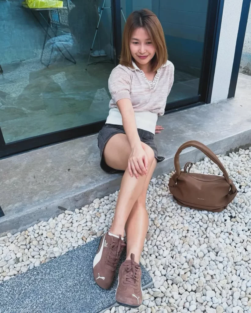 Neutral Off-Duty Charm