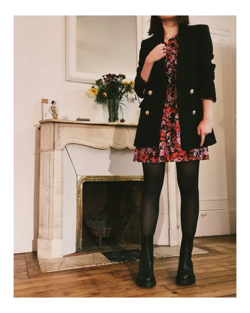 Floral Night-Out Style with Chelsea Boots