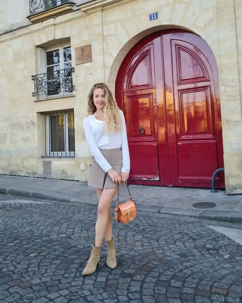 Light Neutrals with a Classic Mini Skirt