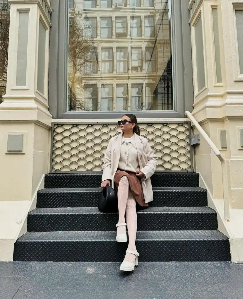 Soft Neutrals & Vintage Grace