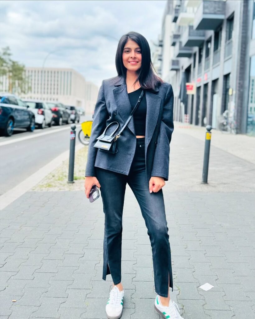 Sleek Street Style with a Blazer and Sambas