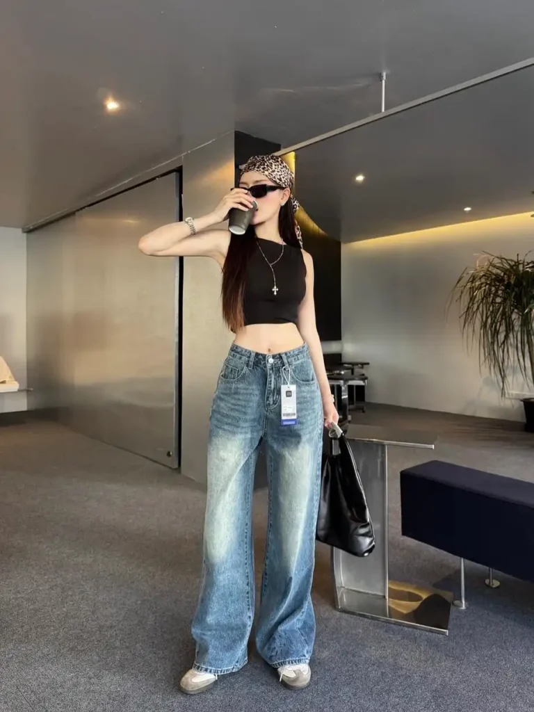 Effortless Cool with Wide-Leg Jeans and Sneakers