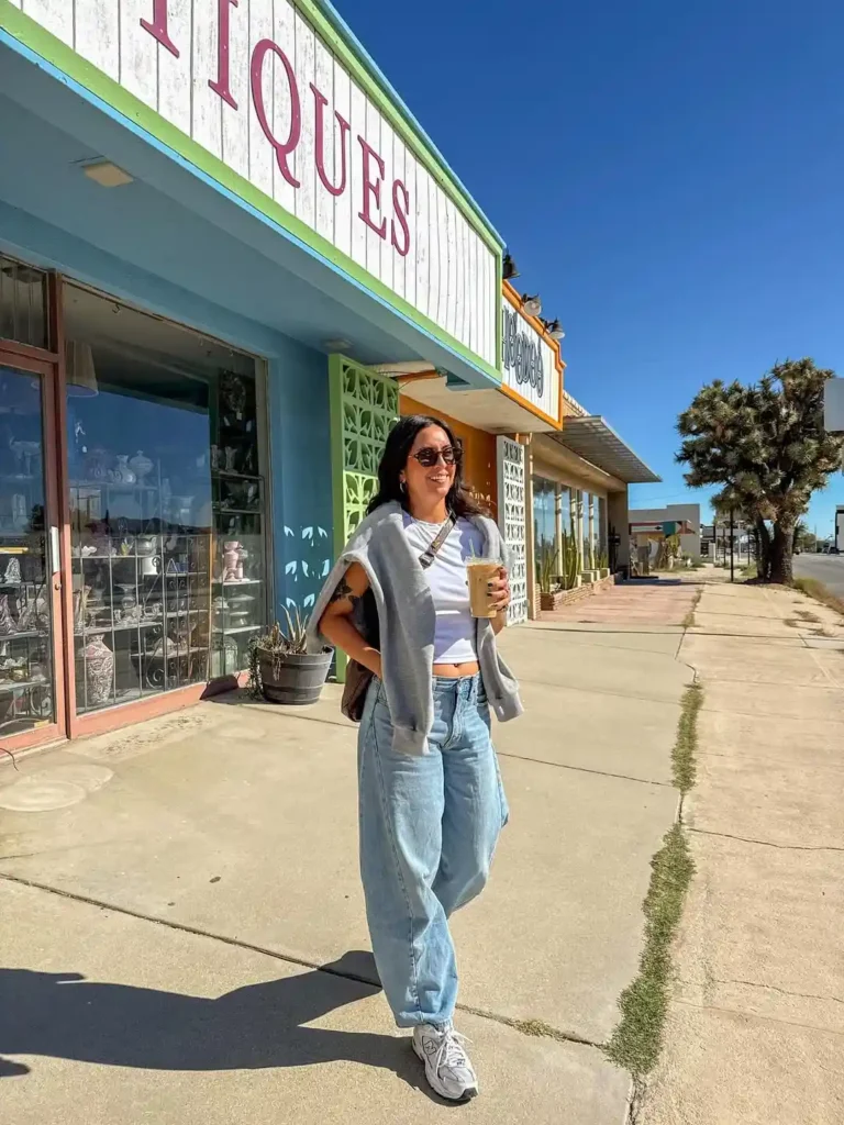 Sunny Day Casual with Barrel Jeans and Sneakers