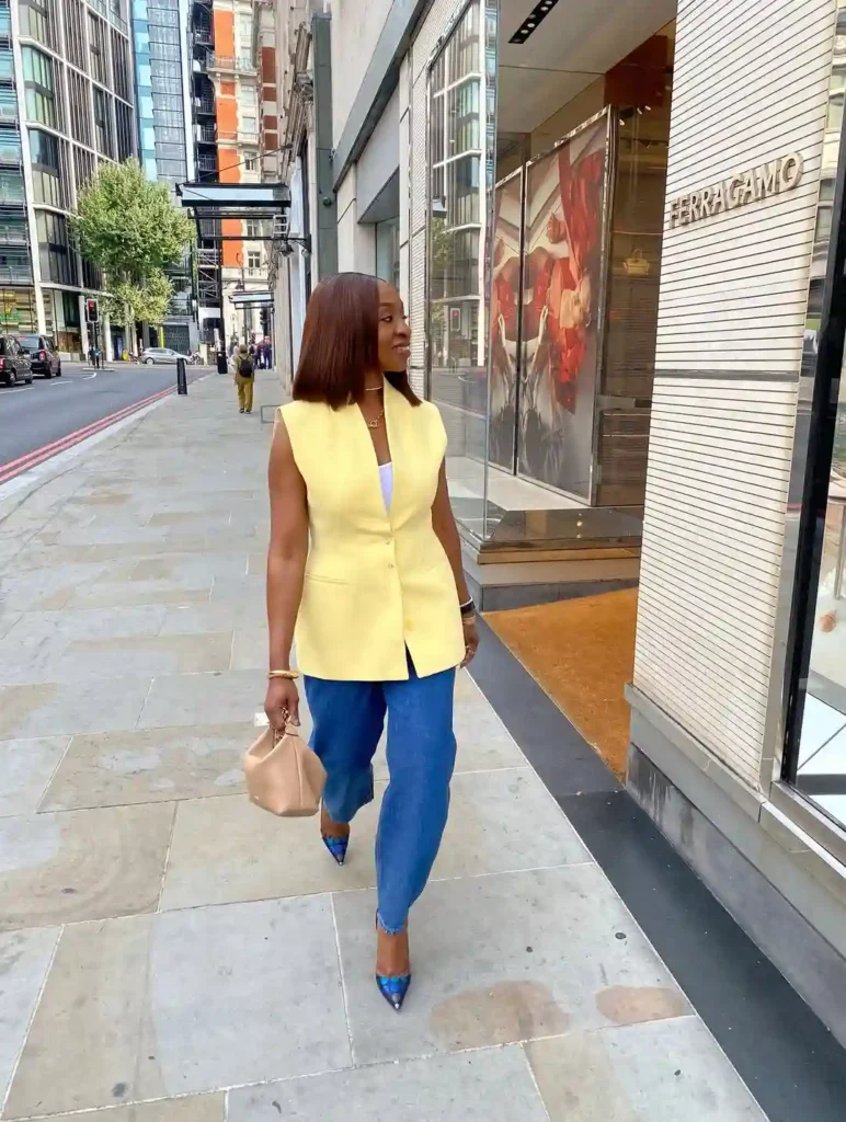 Bright City Confidence with Barrel Jeans and Heels