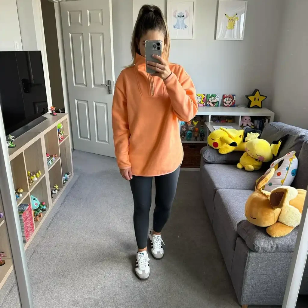 Casual Fleece Pullover and Leggings with Adidas Sambas