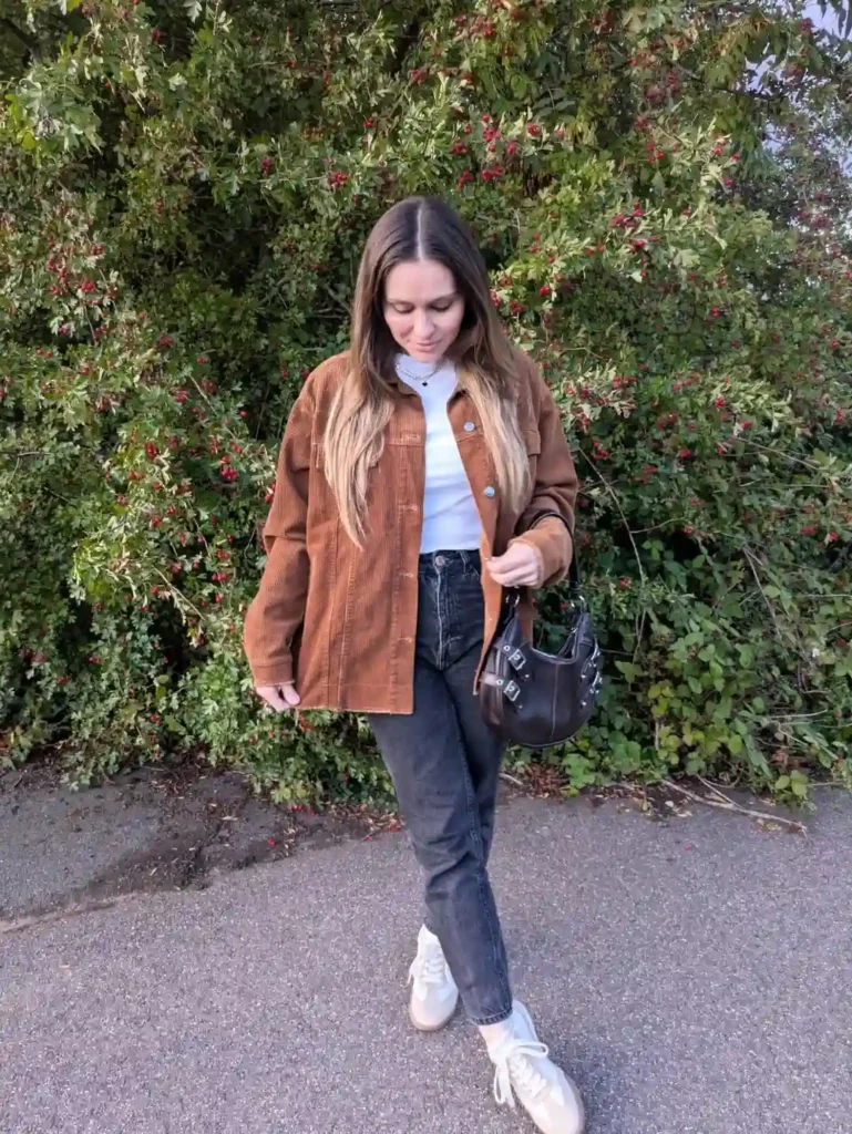 Casual Layered Mom Jeans Outfit with Samba Sneakers