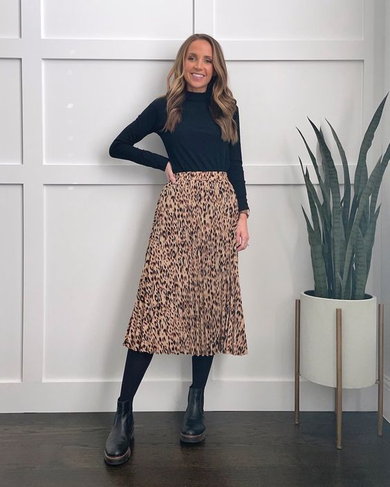Leopard Midi Skirt Chelsea Boots Outfit