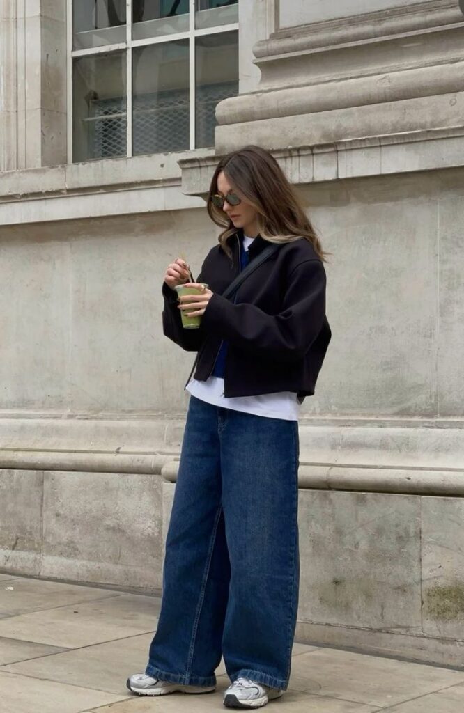 Modern Street Baggy Jeans and Sneakers Outfit