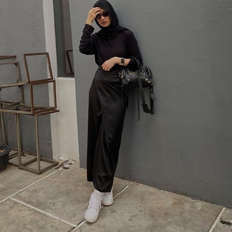 All-Black Satin Skirt Outfit with Sneakers