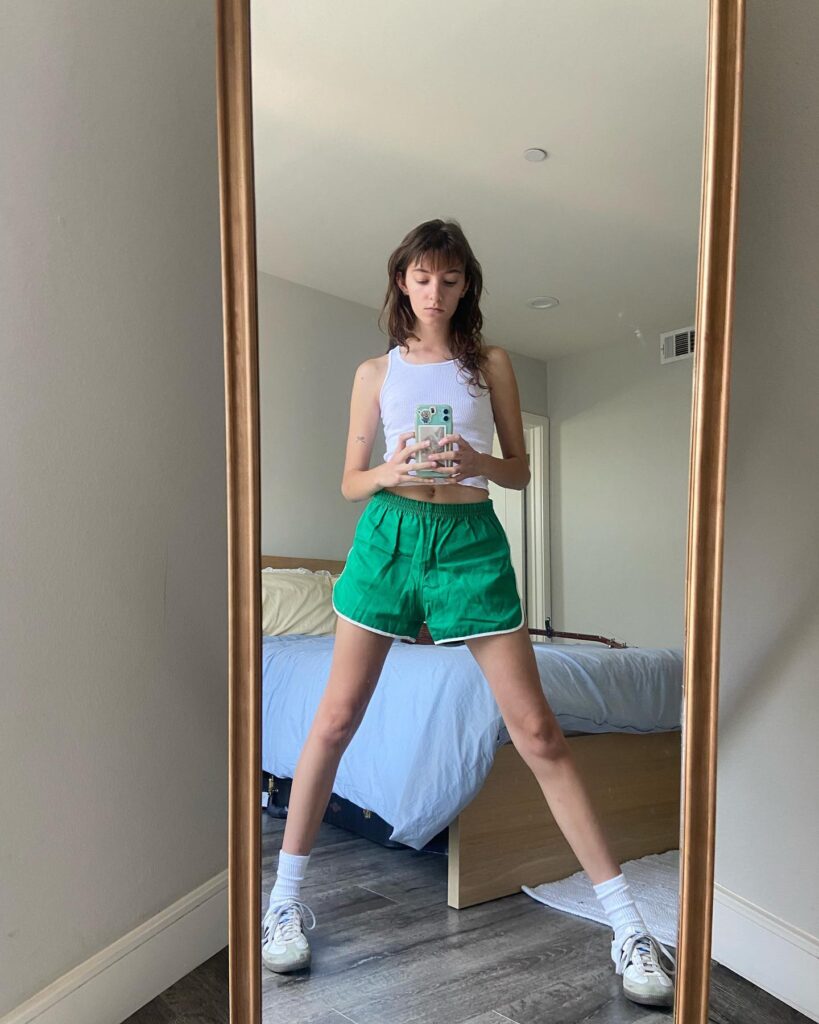 Sporty Tank Top with Green Shorts Adidas Samba Summer Outfit