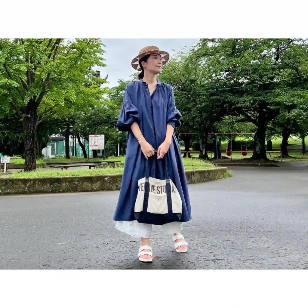 Flowy Midi Dress with Birkenstock Arizona Summer Outfit