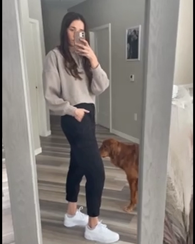 Oversized Sweatshirt with Black Leggings and Puma White Sneakers
