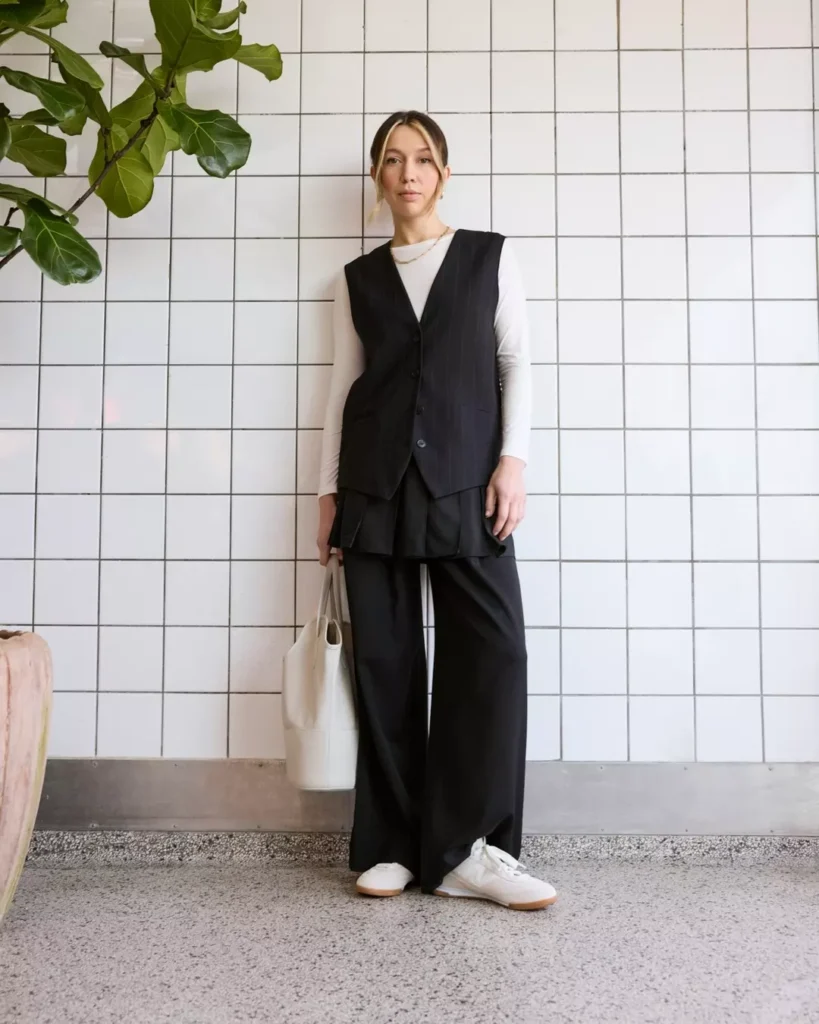 Black Vest with Wide-Leg Trousers New Balance RC42 Outfit
