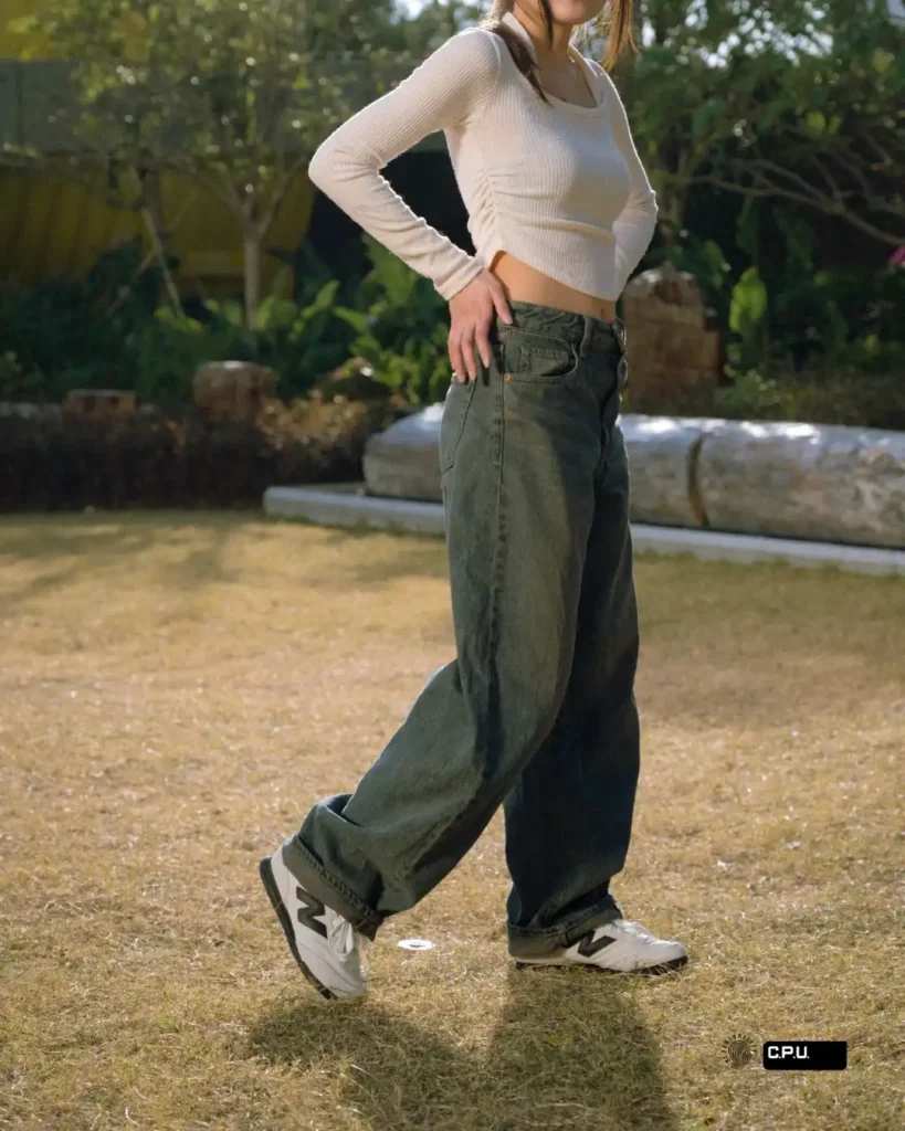White Ribbed Top with Baggy Jeans New Balance RC42 Outfit