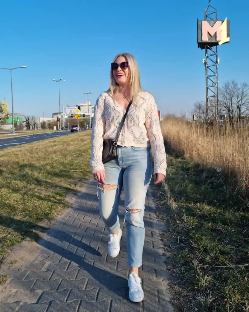 Knit Cardigan with Ripped Jeans and White Sneakers