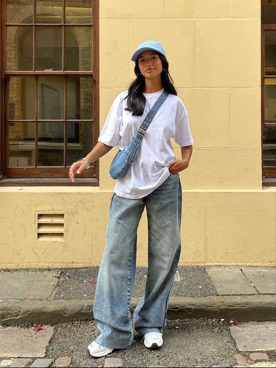 Oversized White Tee with Baggy Jeans and New Balance 530 Outfit