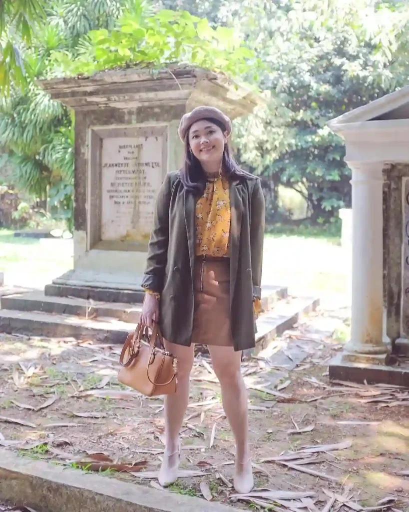 Olive Blazer with Beige Ankle Boots Fall Outfit