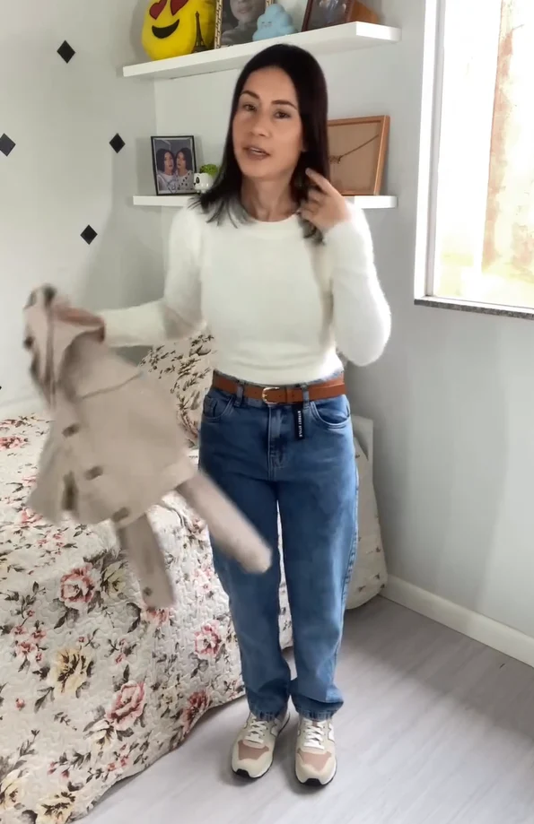 White Knit and Straight Jeans with New Balance T500 Outfit