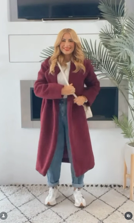 Burgundy Coat and Cuffed Jeans with New Balance 327