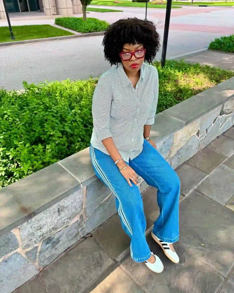 Button-Up Shirt with Side-Stripe Jeans and White Samba Janes